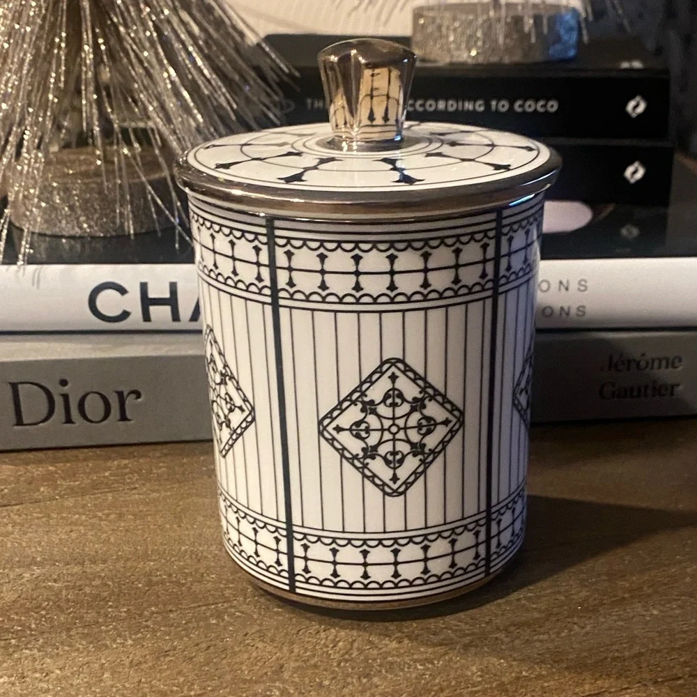 Casa Blanca Mini New York Porcelain Candle Vessel jar